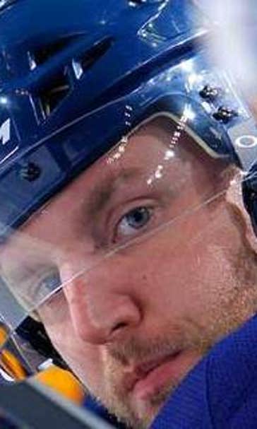 Vanek surprised by deal to Isles